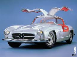 La macchina del capo ha un pssst nella&nbsp;gomma…..